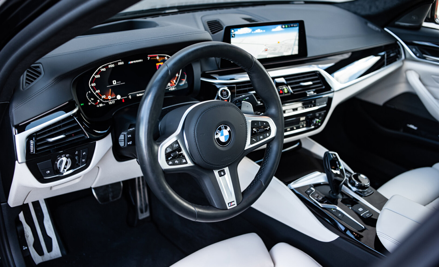 BMW m550i