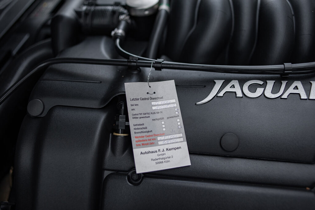 Jaguar XK8 4.0 V8 Coupe